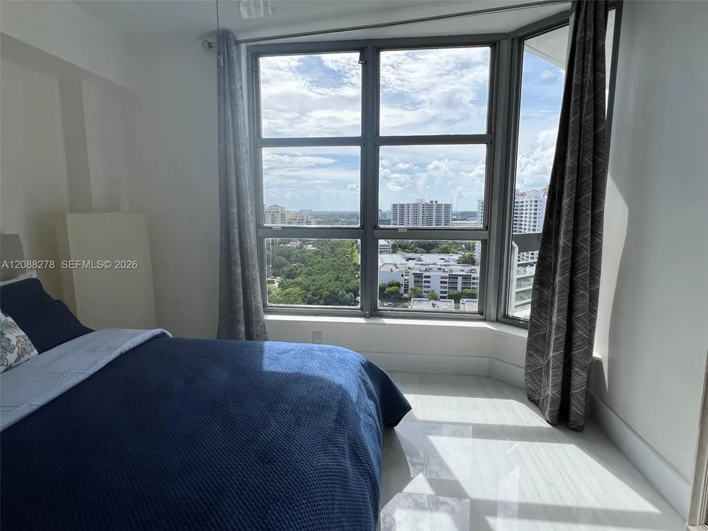 3530 Mystic Pointe Dr #1903 Aventura, FL 33180