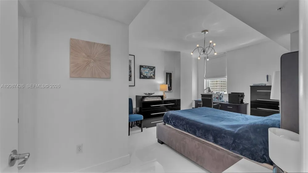 253 NE 2nd St #1910 Miami, FL 33132