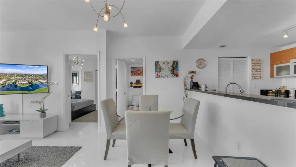 253 NE 2nd St #1910 Miami, FL 33132