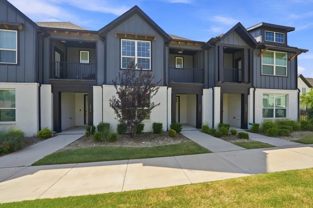 1652 Jessica Drive Allen, TX 75002