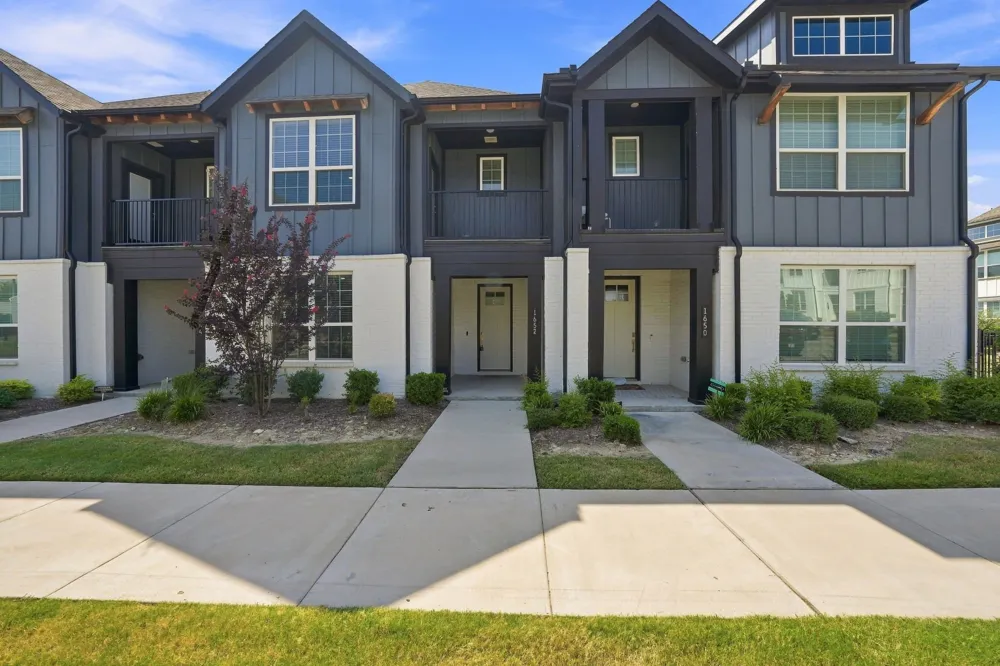 1652 Jessica Drive Allen, TX 75002