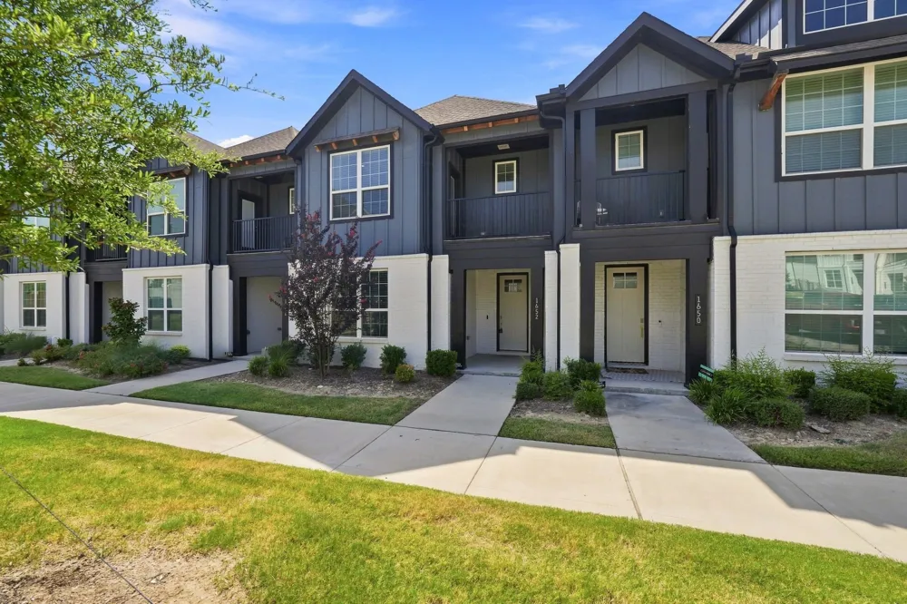 1652 Jessica Drive Allen, TX 75002