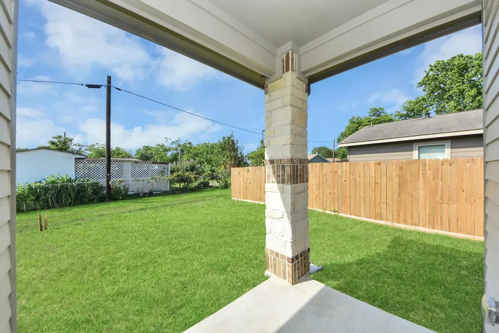 604 Miriam Street Baytown, TX 77520