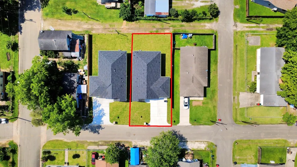 604 Miriam Street Baytown, TX 77520