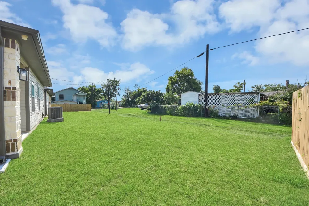 604 Miriam Street Baytown, TX 77520