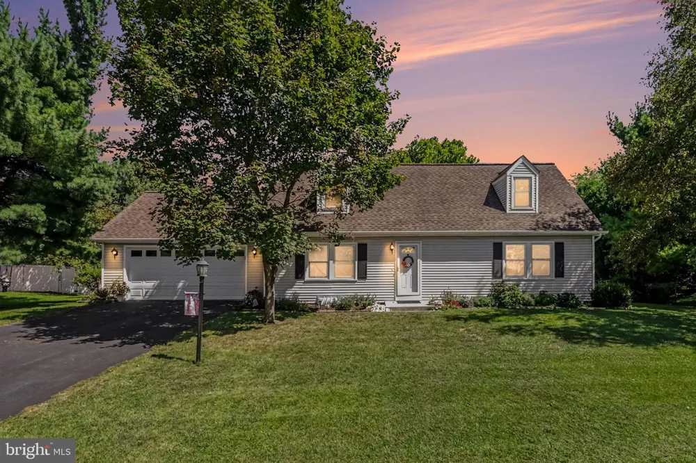 37 GOLDENROD DRIVE Carlisle, PA 17015