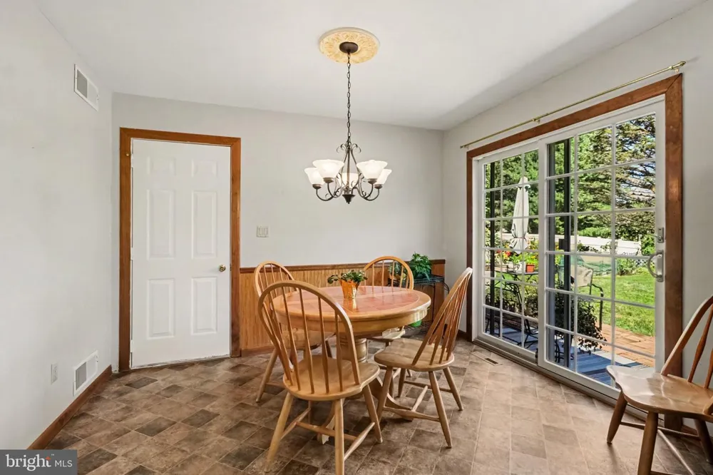 37 GOLDENROD DRIVE Carlisle, PA 17015