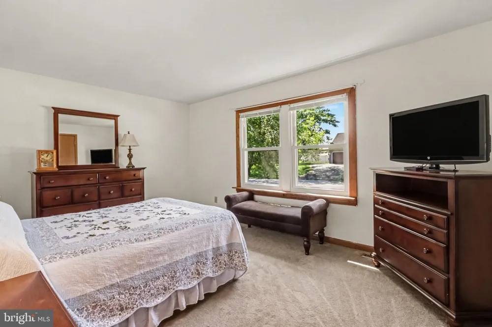 37 GOLDENROD DRIVE Carlisle, PA 17015