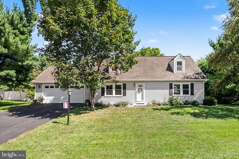 37 GOLDENROD DRIVE Carlisle, PA 17015