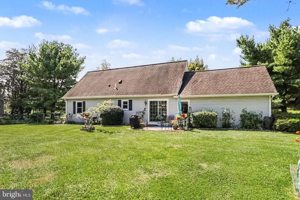 37 GOLDENROD DRIVE Carlisle, PA 17015