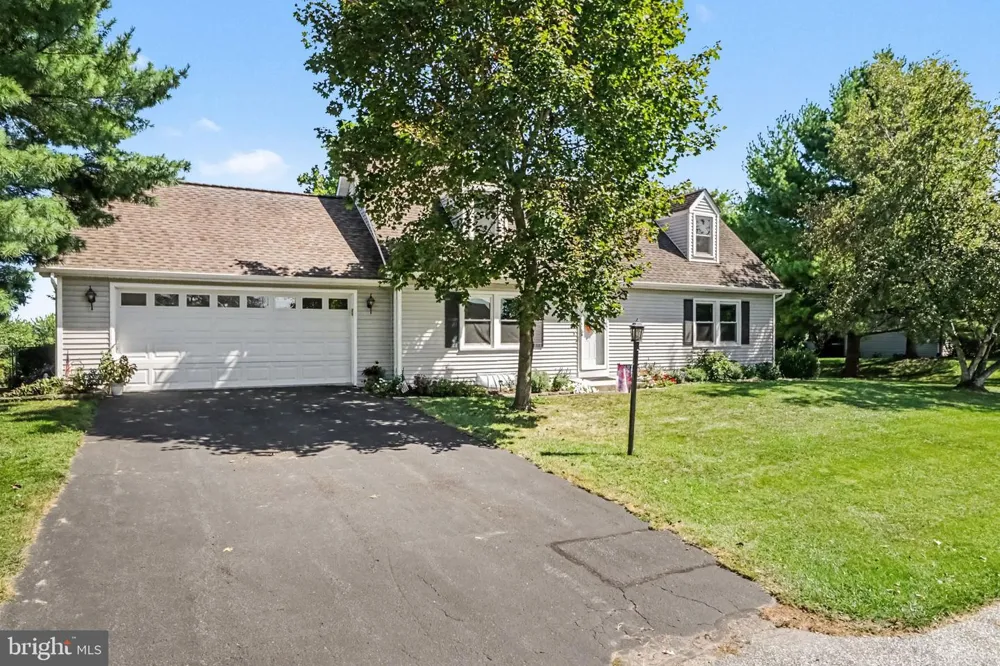 37 GOLDENROD DRIVE Carlisle, PA 17015