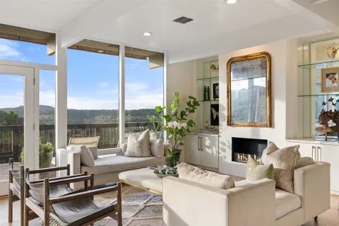 6 WREN VALLEY Cove