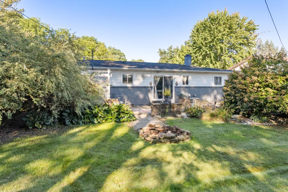 339 Minges Road S Battle Creek City, MI 49015