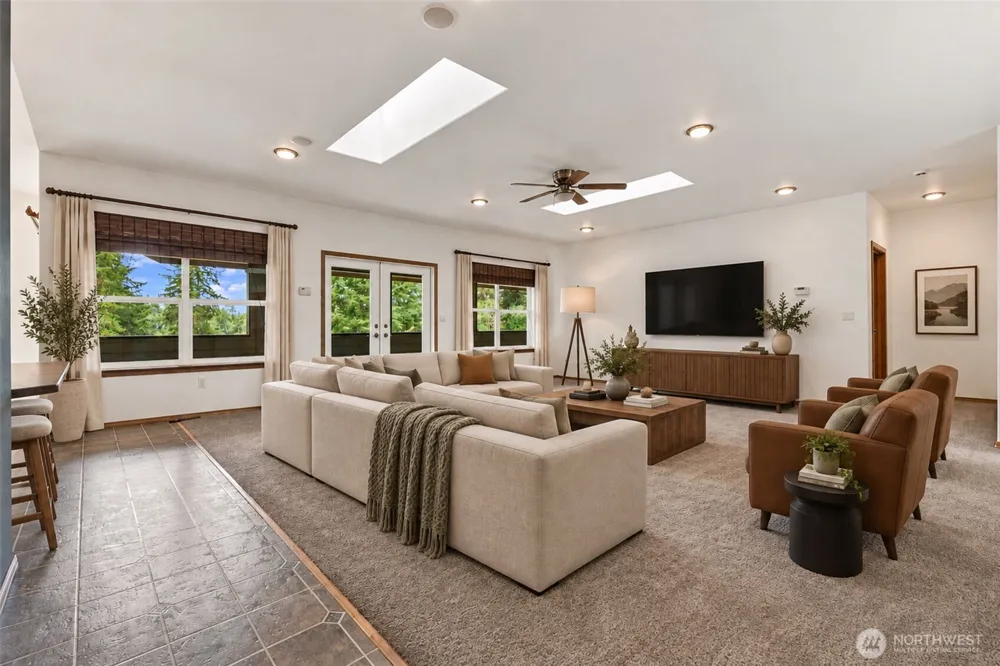3546 Thorndyke Road Port Ludlow, WA 98365