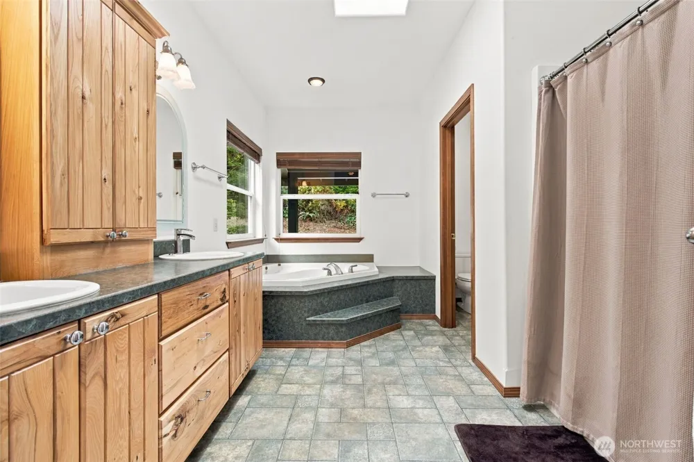 3546 Thorndyke Road Port Ludlow, WA 98365