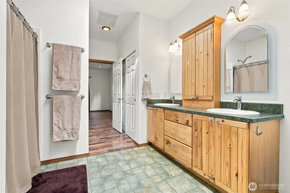 3546 Thorndyke Road Port Ludlow, WA 98365