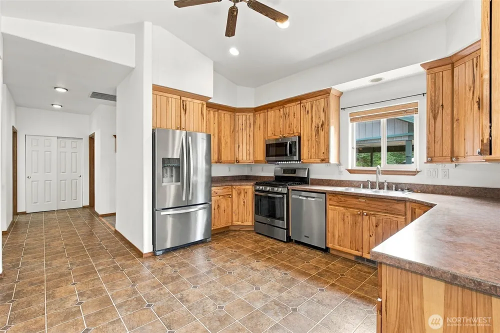 3546 Thorndyke Road Port Ludlow, WA 98365