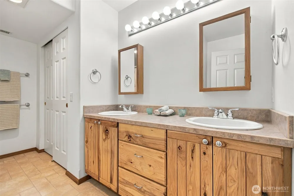3546 Thorndyke Road Port Ludlow, WA 98365