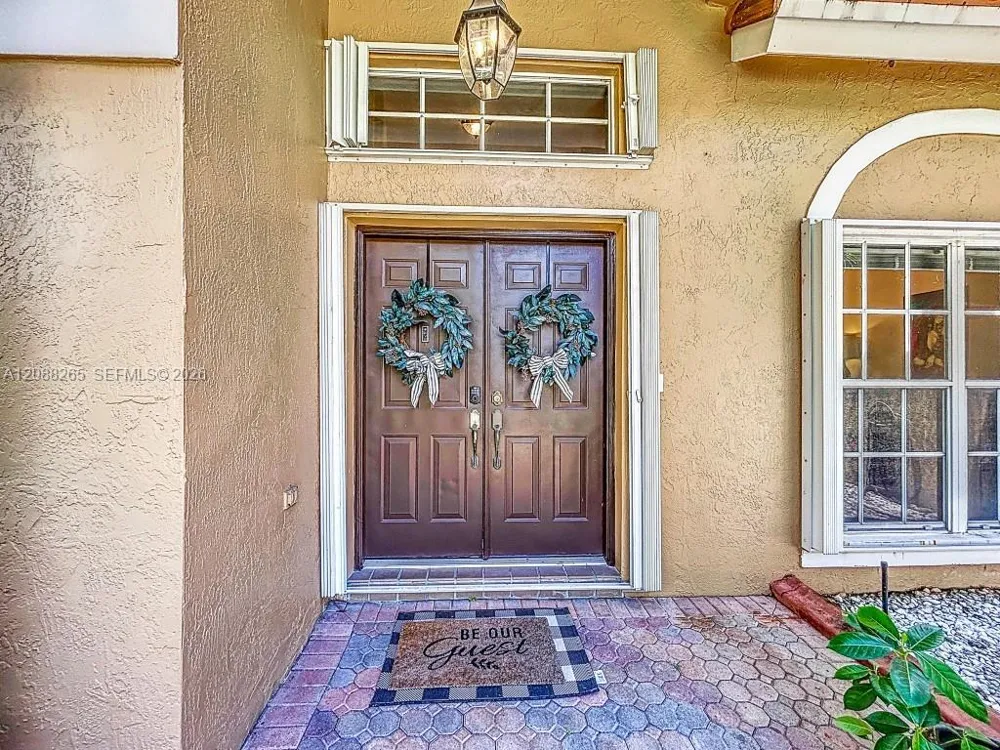 1342 NW 195th Ave Pembroke Pines, FL 33029