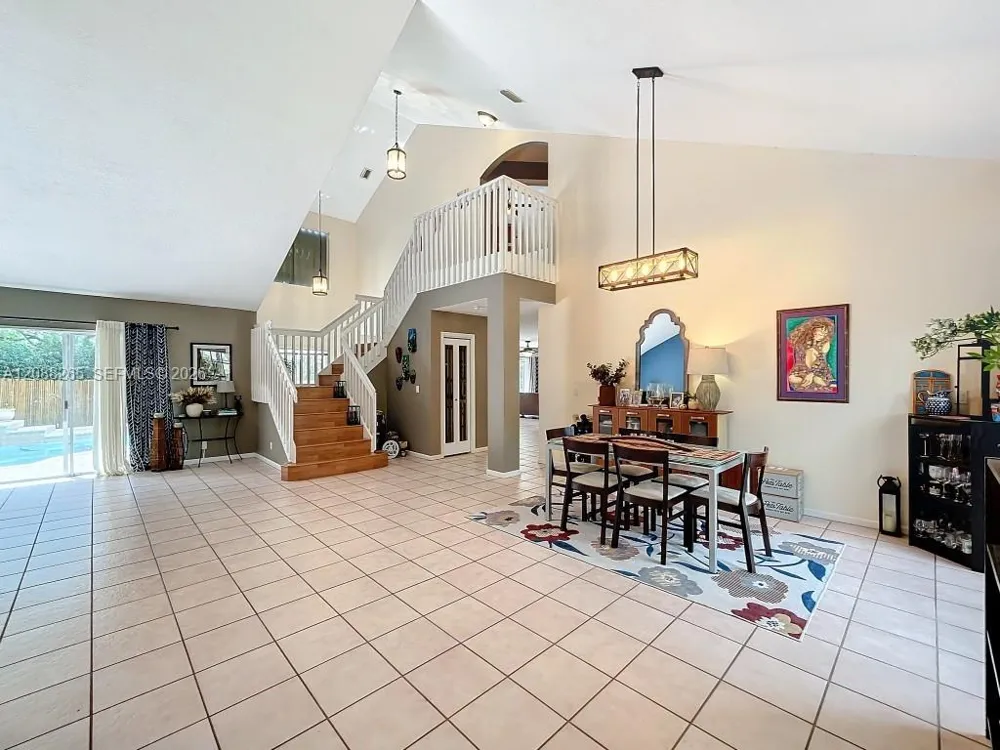 1342 NW 195th Ave Pembroke Pines, FL 33029