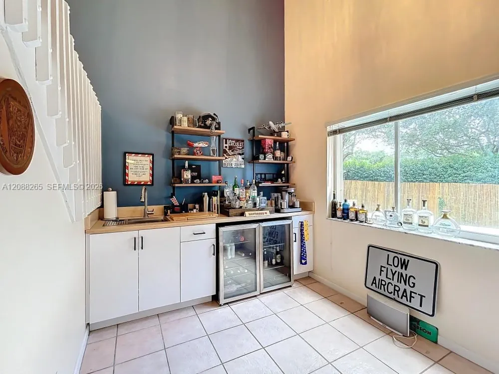 1342 NW 195th Ave Pembroke Pines, FL 33029