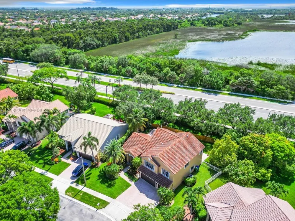1342 NW 195th Ave Pembroke Pines, FL 33029