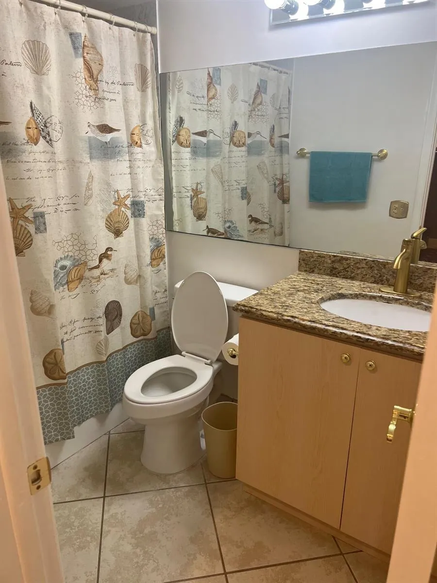 9410 HOLLYBROOK LAKE DRIVE #302 Pembroke Pines, FL 33025