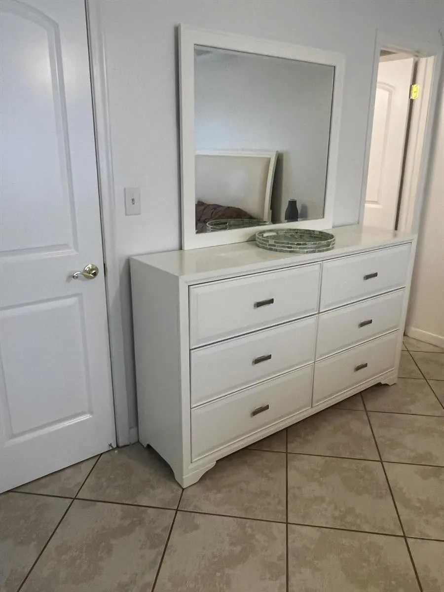 9410 HOLLYBROOK LAKE DRIVE #302 Pembroke Pines, FL 33025