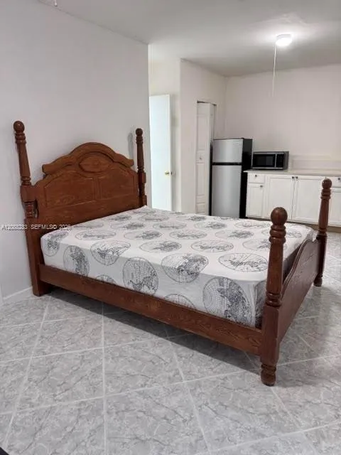 1281 NE 210th Ter #B Miami, FL 33179