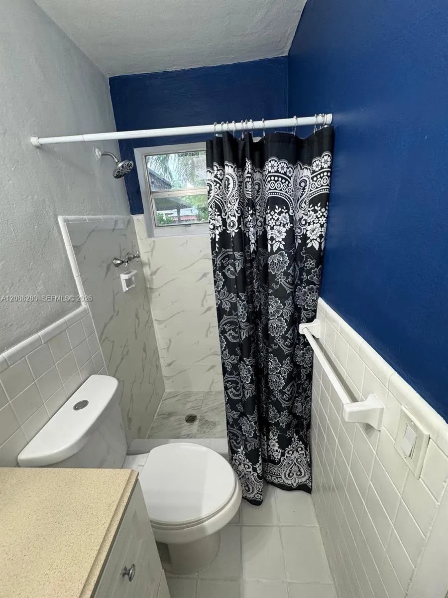 1281 NE 210th Ter #B Miami, FL 33179