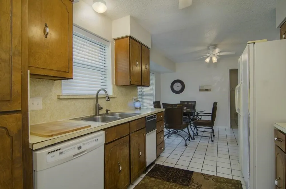 2011 Elmridge Drive Arlington, TX 76012