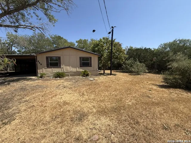 245 Bandera Bandera, TX 78003