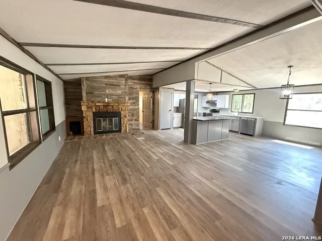 245 Bandera Bandera, TX 78003