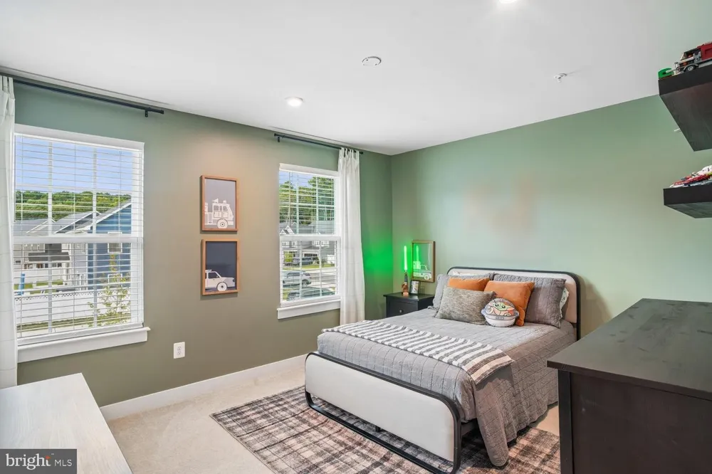 242 PERRYS RETREAT BOULEVARD Grasonville, MD 21638
