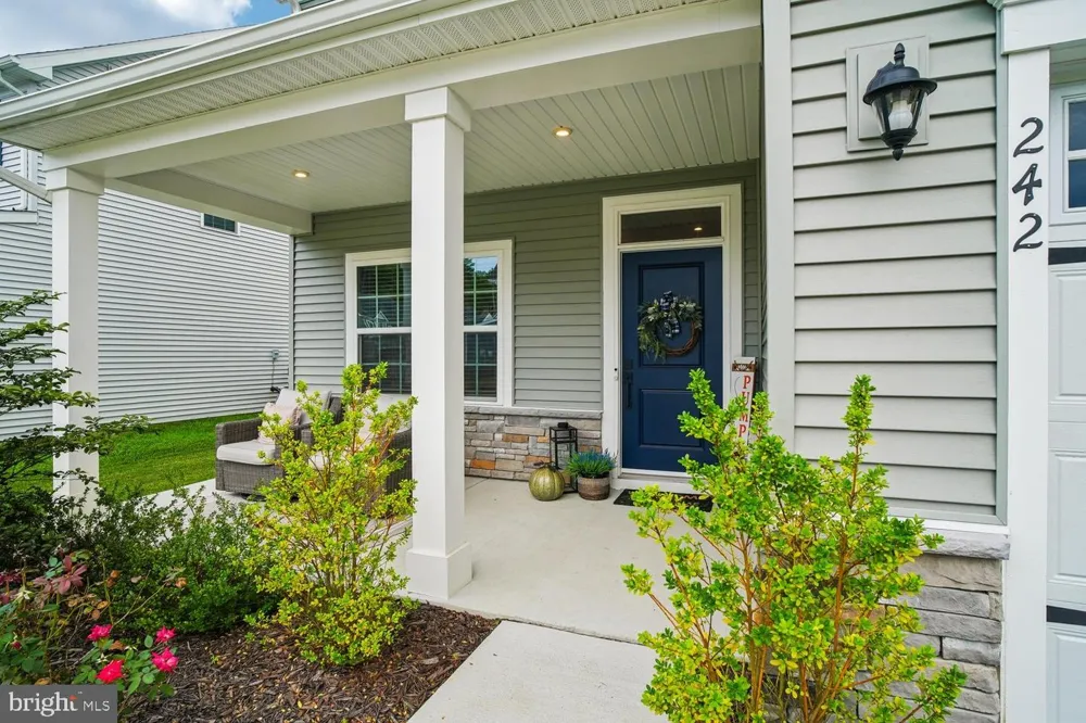 242 PERRYS RETREAT BOULEVARD Grasonville, MD 21638