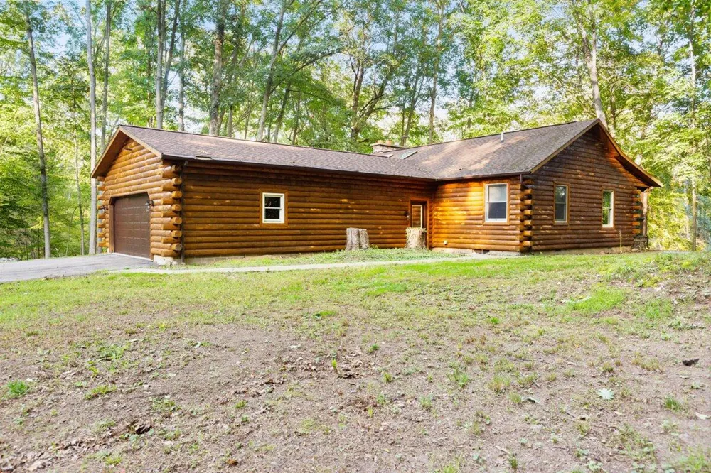 5518 Plumb Road NW Stanton, MI 48888