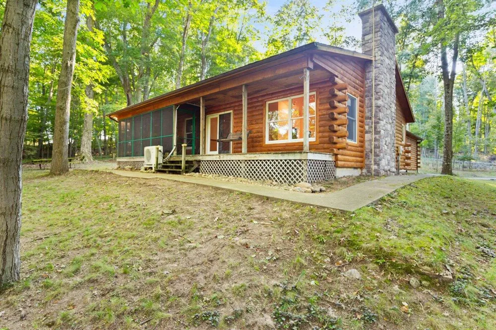 5518 Plumb Road NW Stanton, MI 48888