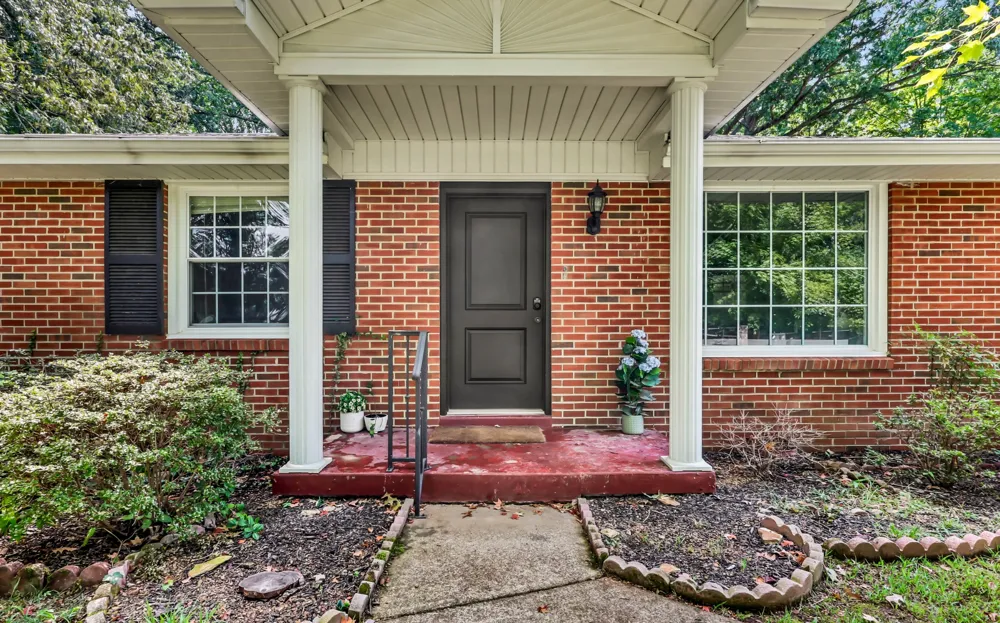 2097 Post Rd Clarksville, TN 37043