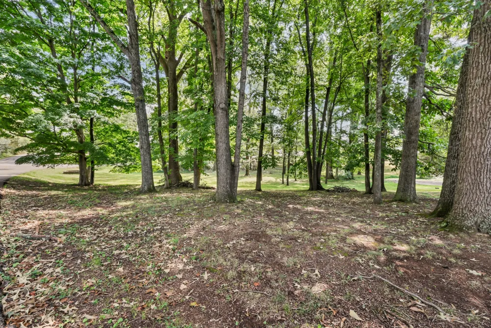 2097 Post Rd Clarksville, TN 37043