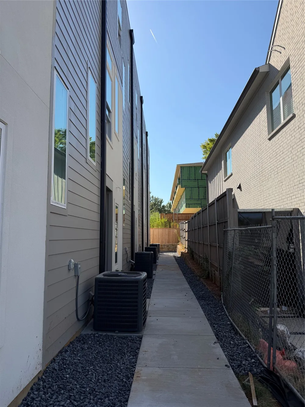 2204 Lovedale Avenue #101 Dallas, TX 75235