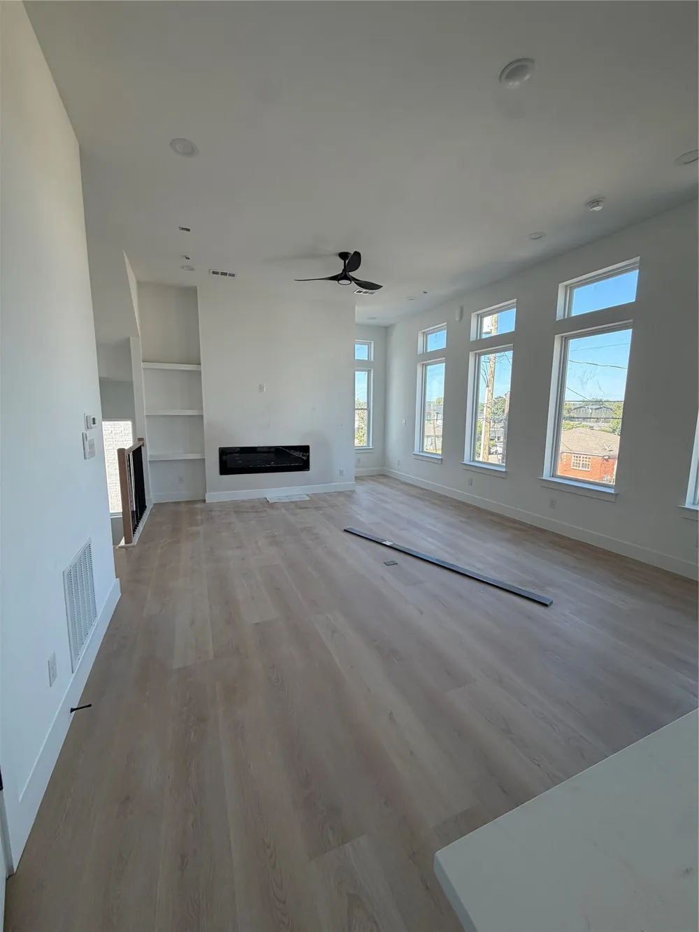 2204 Lovedale Avenue #101 Dallas, TX 75235