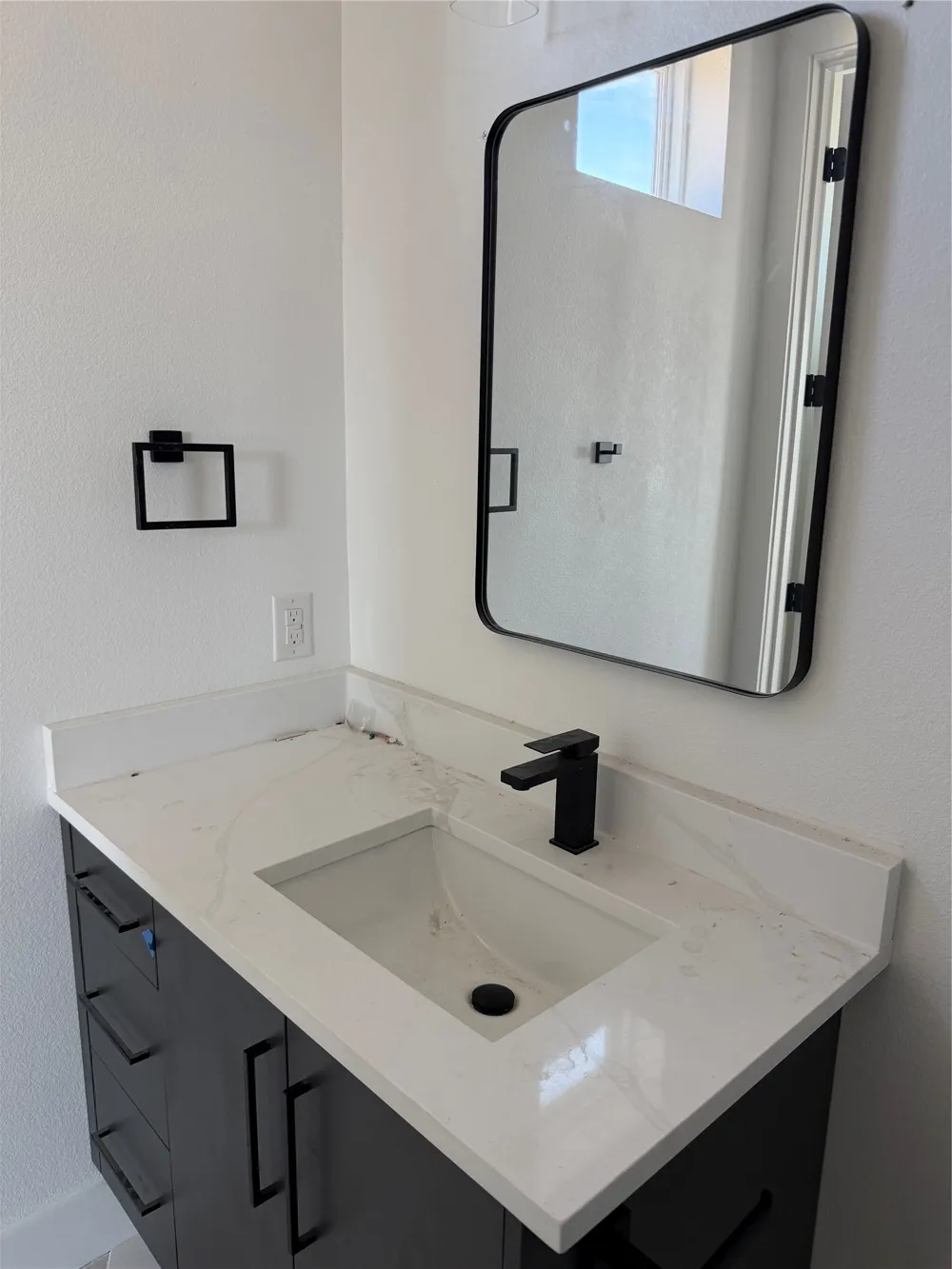 2204 Lovedale Avenue #101 Dallas, TX 75235