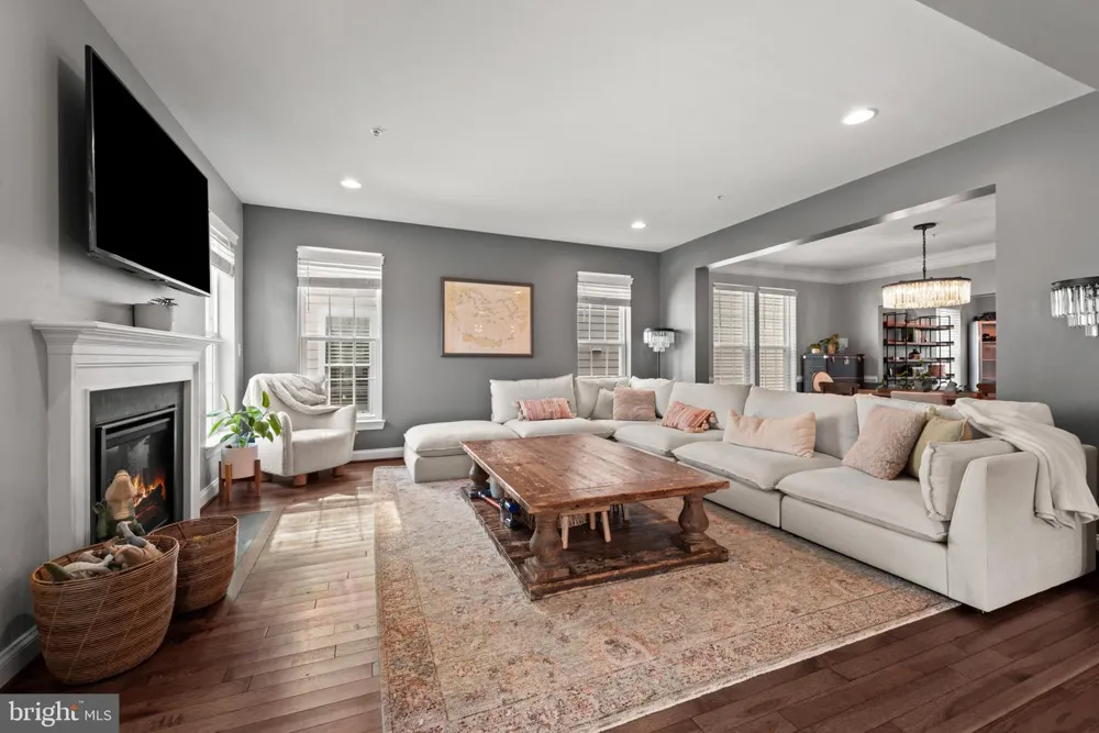 6315 CHESSINGTON STREET Middle River, MD 21220