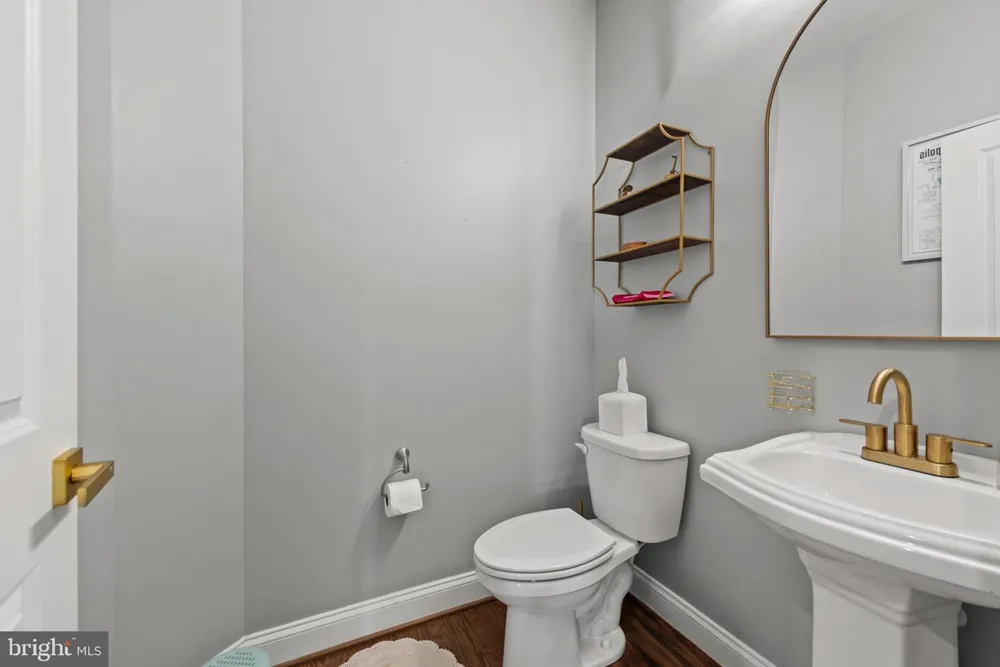 6315 CHESSINGTON STREET Middle River, MD 21220