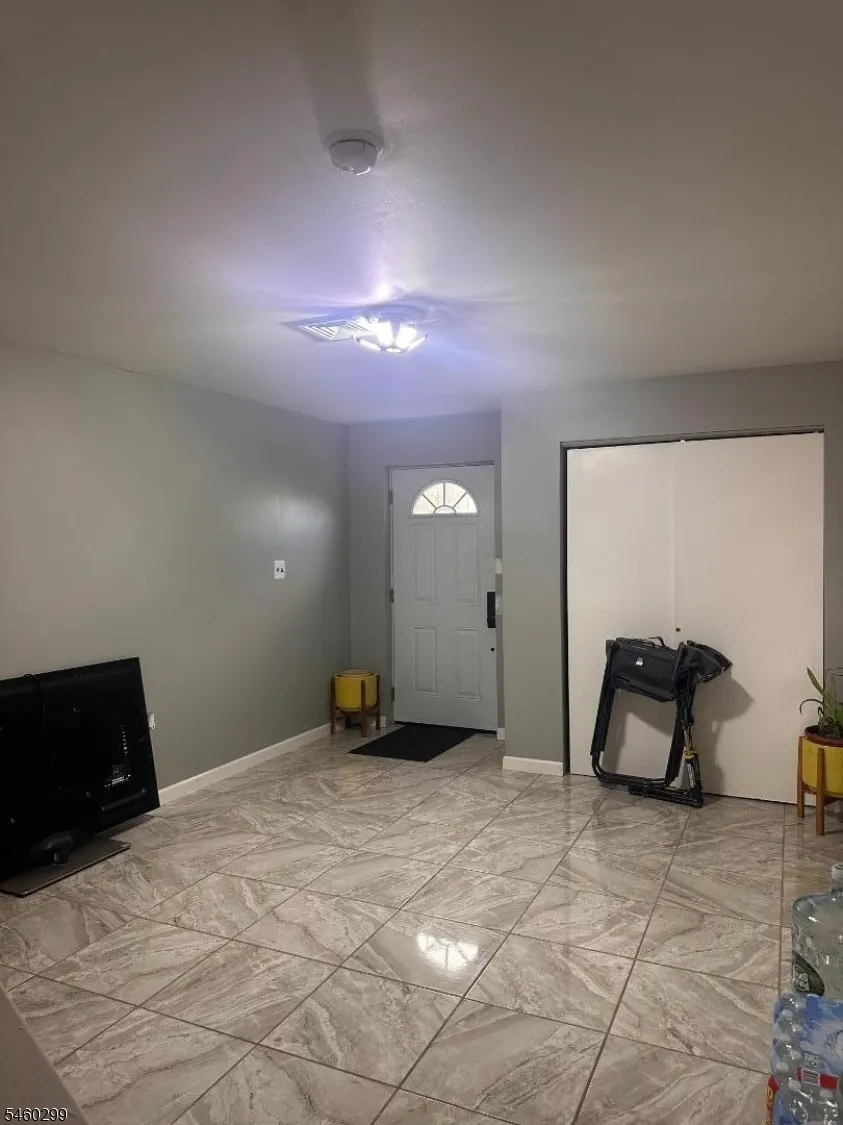 428 Doyle St Elizabeth City, NJ 07206