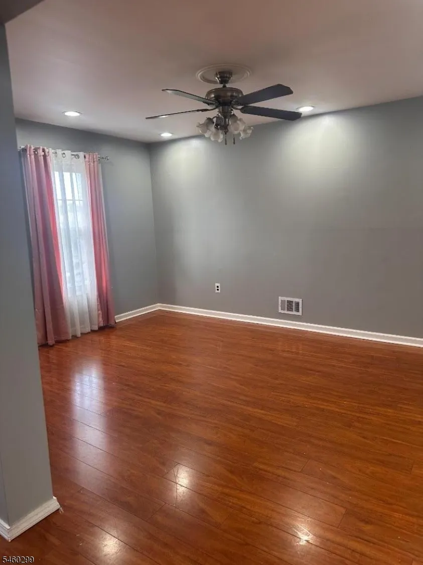 428 Doyle St Elizabeth City, NJ 07206