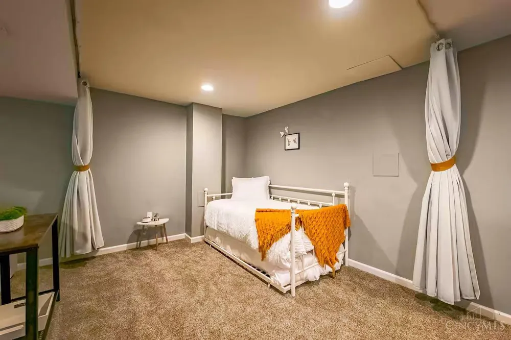 413 Tarkington Lane Miami, OH 45140
