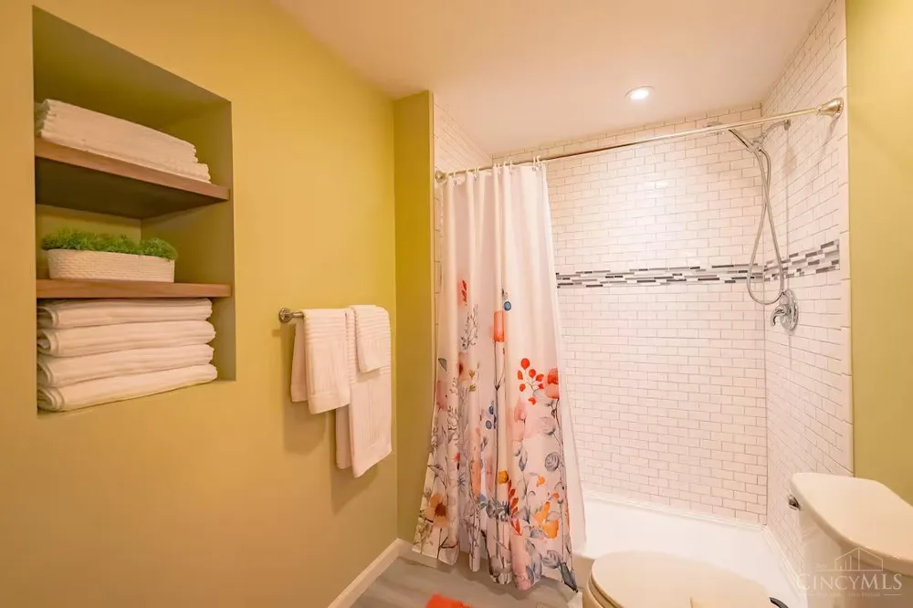 413 Tarkington Lane Miami, OH 45140