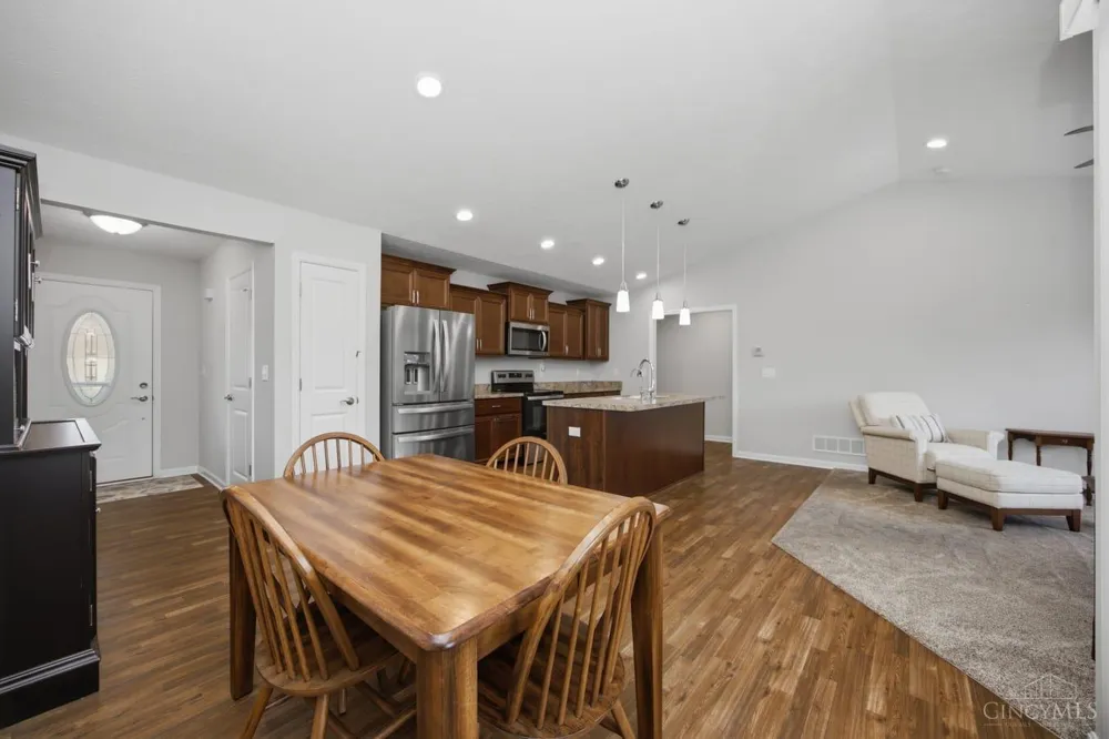 724 Villa Court Trenton, OH 45067