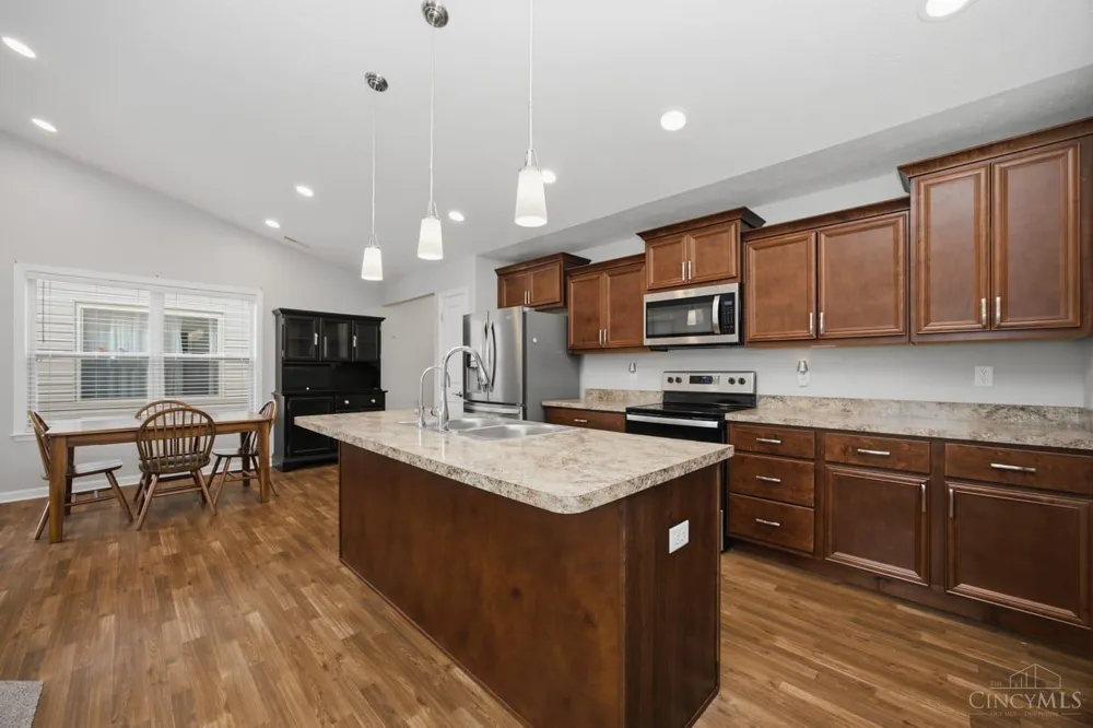 724 Villa Court Trenton, OH 45067